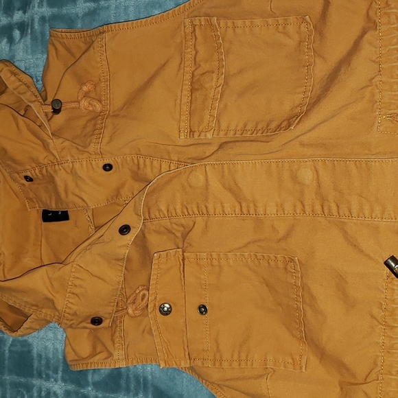 Love Tree sleeveless utility vest with hood in mustard - Picture 5 of 7